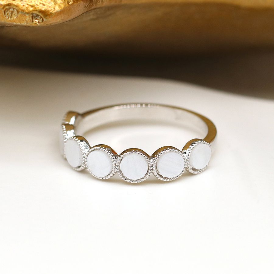 POM - Multi Circle Ring with White Shell | White Gold Plated