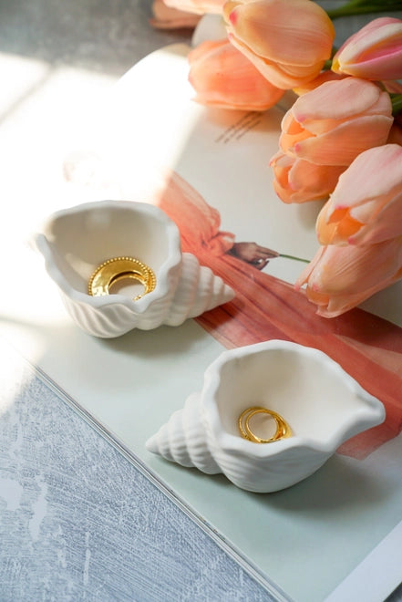 Goki Candle - Handmade Shell Jewellery Dish | Off White