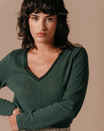 Load image into Gallery viewer, Grace and Mila - Lewis Long Sleeved T-Shirt Vert
